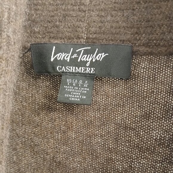 Lord & Taylor 100% Cashmere Luxe Cardi­gan - Picture 11 of 11